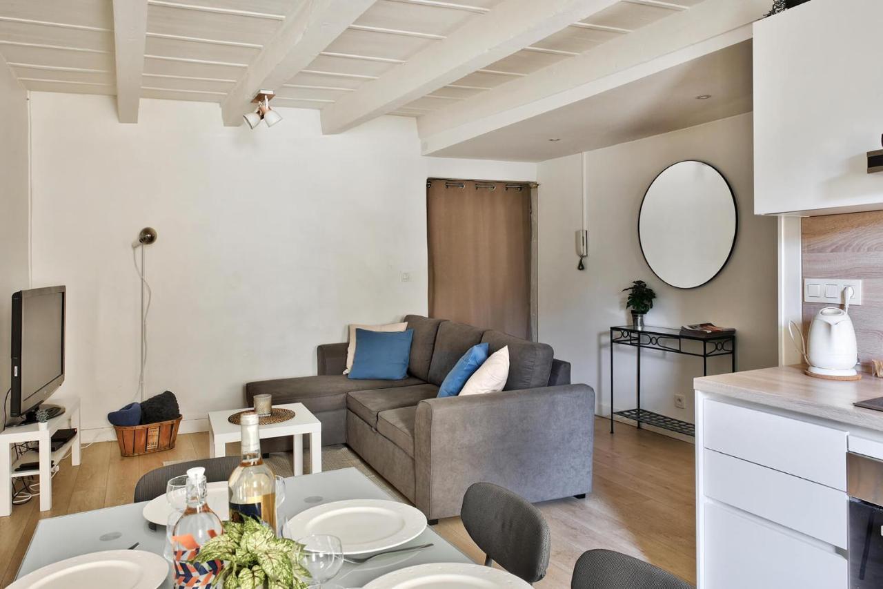 Apartment Centre *